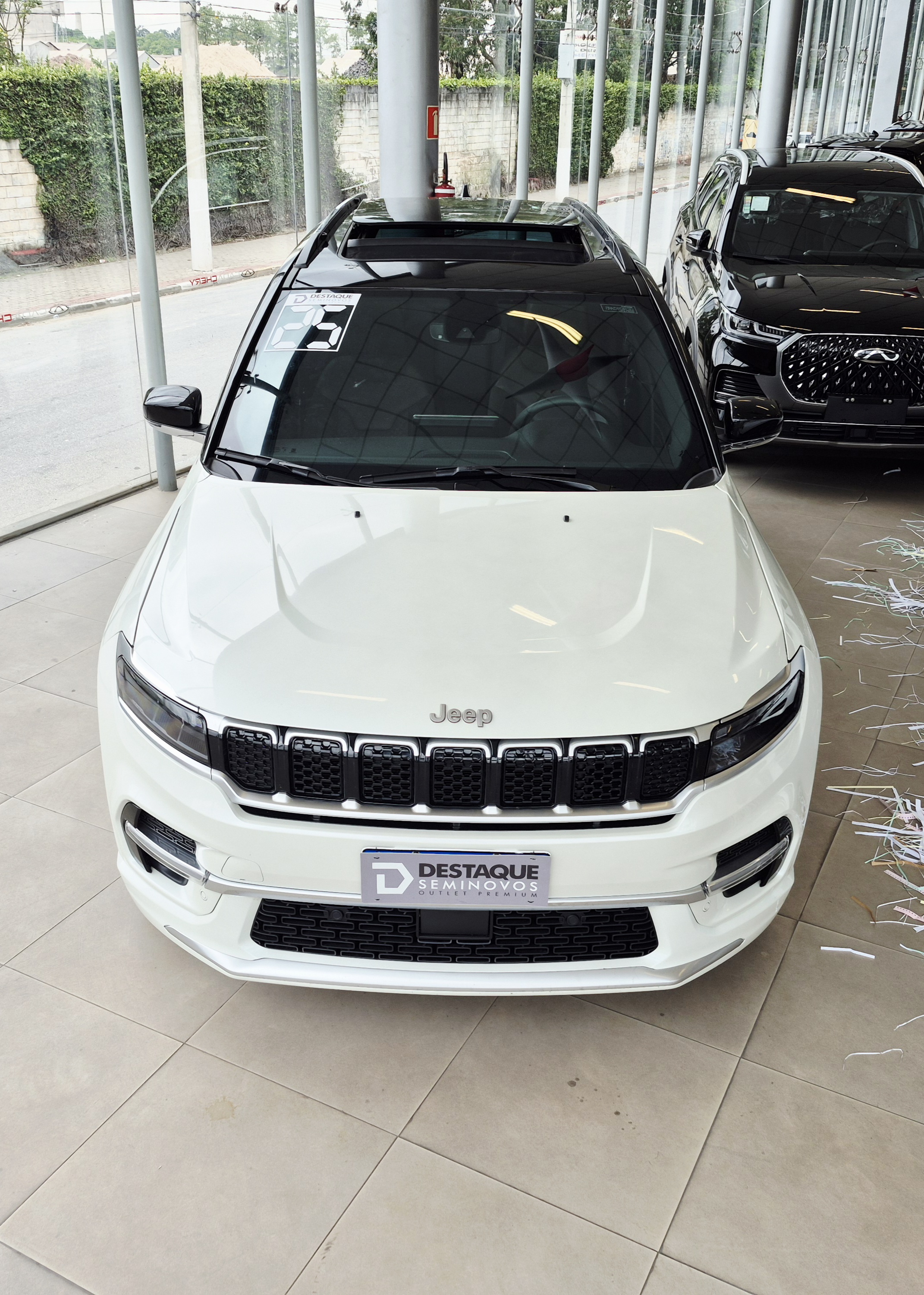 Imagem ilustrativa JEEP COMMANDER