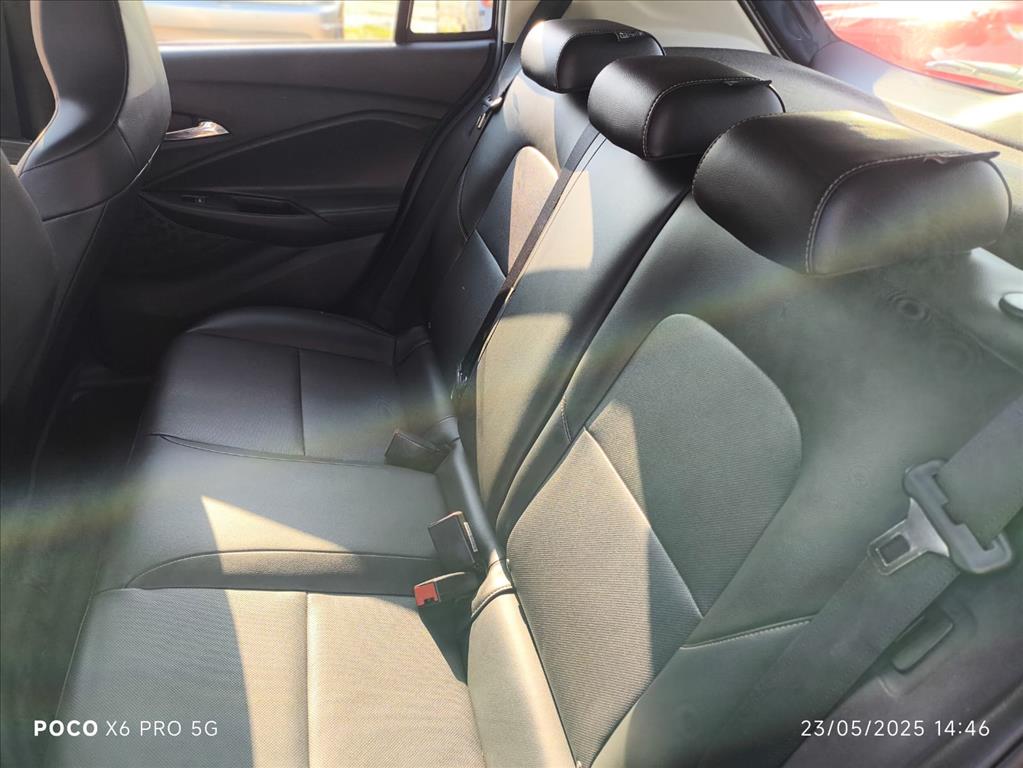 ONIX 1.0 TURBO FLEX PREMIER AUTOMÁTICO9