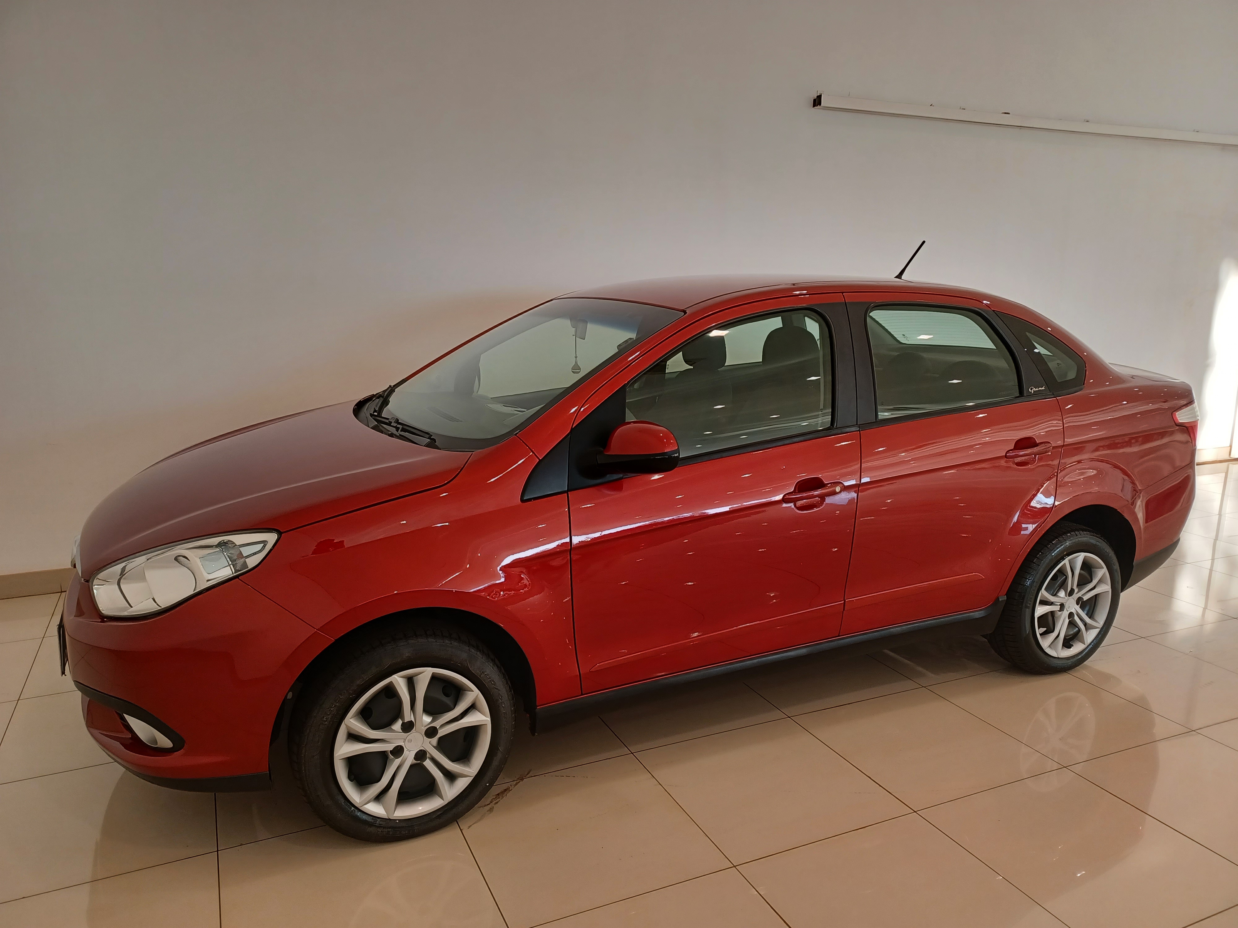 Fiat-GRAND SIENA-1.4 MPI ATTRACTIVE 8V FLEX 4P MANUAL
