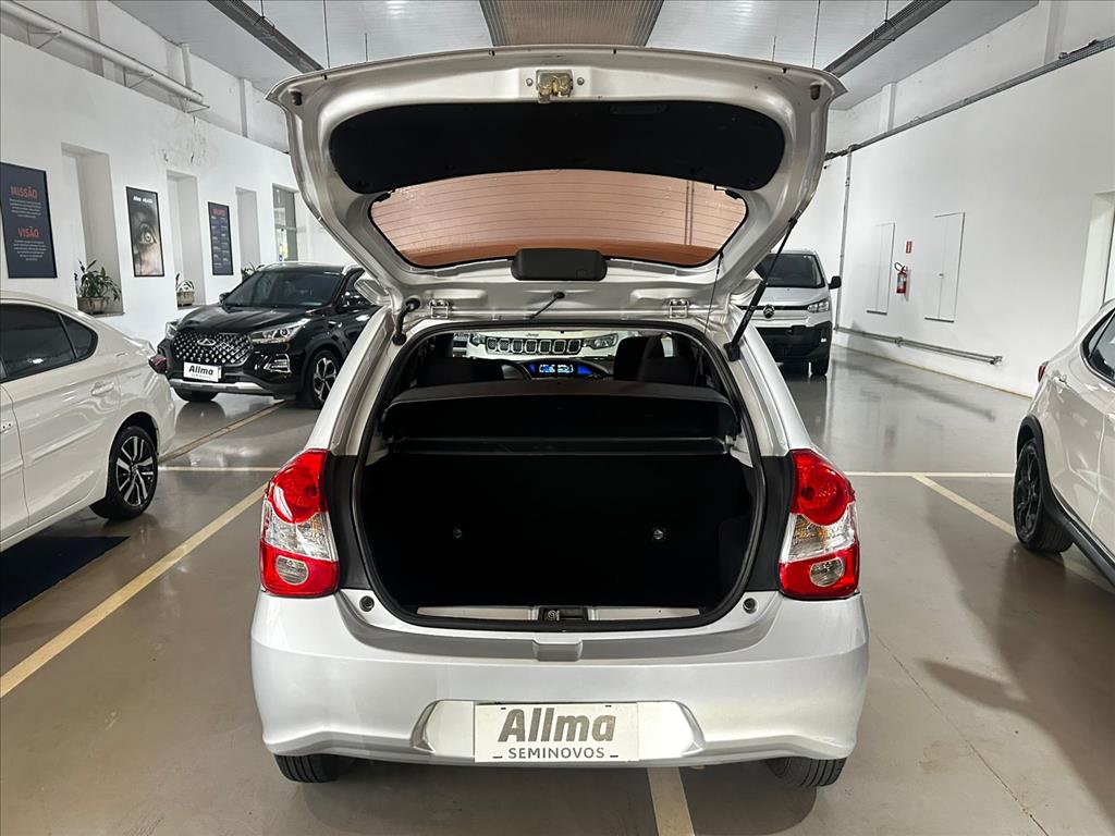 ETIOS 1.5 XS 16V FLEX 4P AUTOMÁTICO5