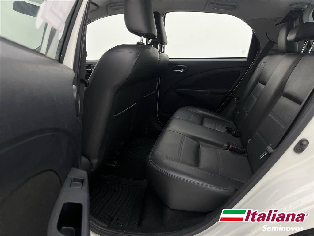ETIOS 1.5 PLATINUM 16V FLEX 4P AUTOMÁTICO