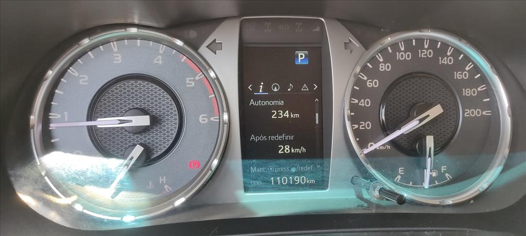 HILUX 2.8 D-4D TURBO DIESEL CD SRV 4X4 AUTOMÁTICO7