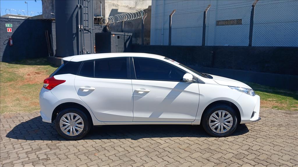 YARIS 1.5 16V FLEX XL MULTIDRIVE4