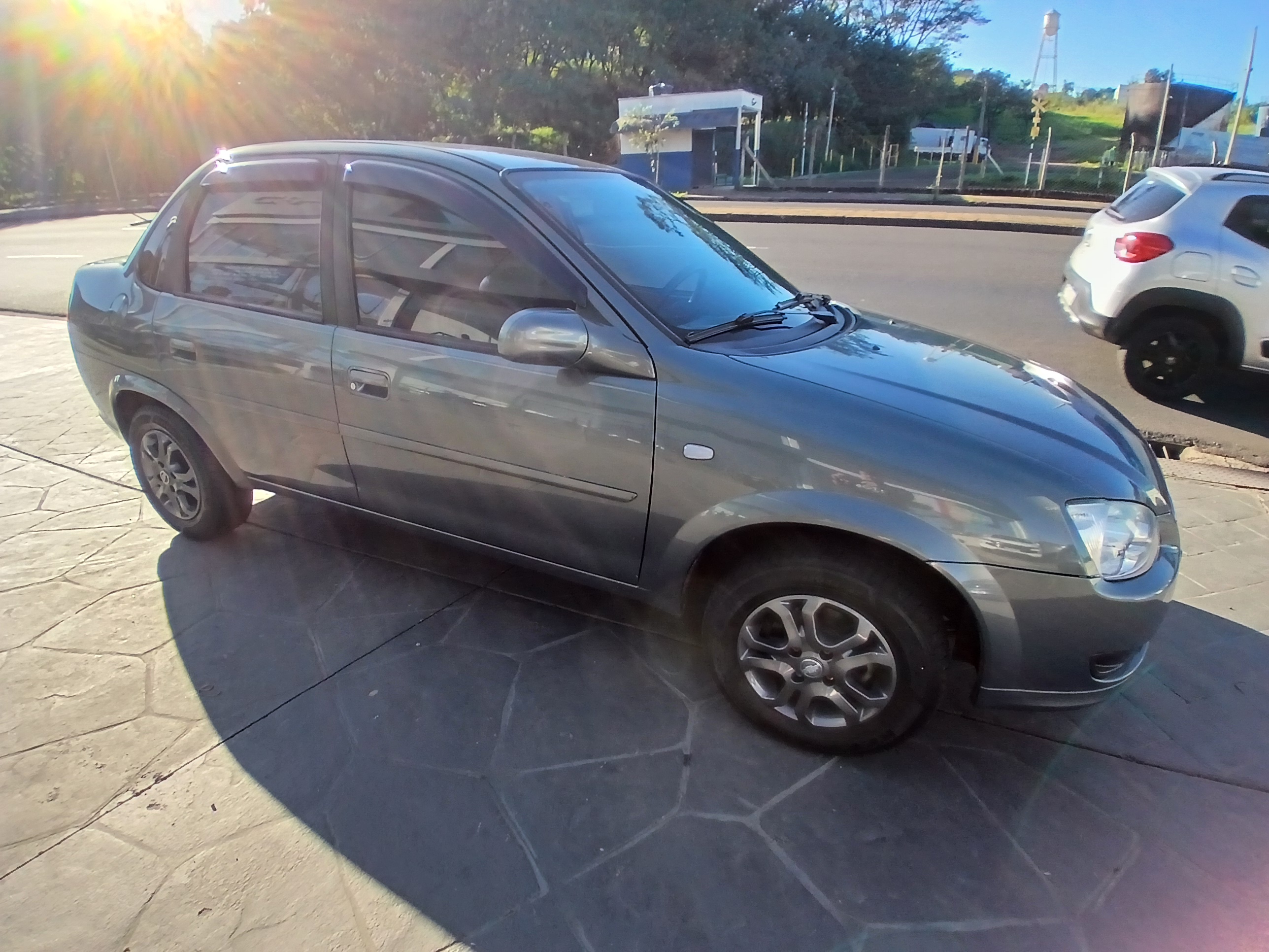 CLASSIC 1.0 MPFI LS 8V FLEX 4P MANUAL1