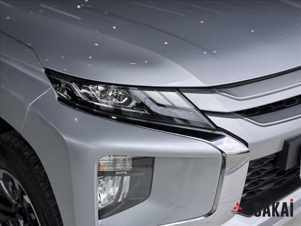 Mitsubishi-L200 TRITON-2.4 16V TURBO DIESEL SPORT HPE CD 4P 4X4 AUTOMÁTICO