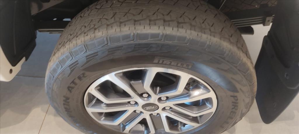 RANGER 3.0 V6 TURBO DIESEL CD LIMITED 4X4 AUTOMÁTICO10