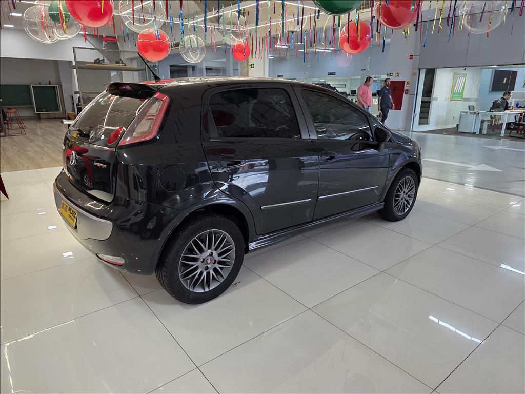 PUNTO 1.8 SPORTING 16V FLEX 4P MANUAL3