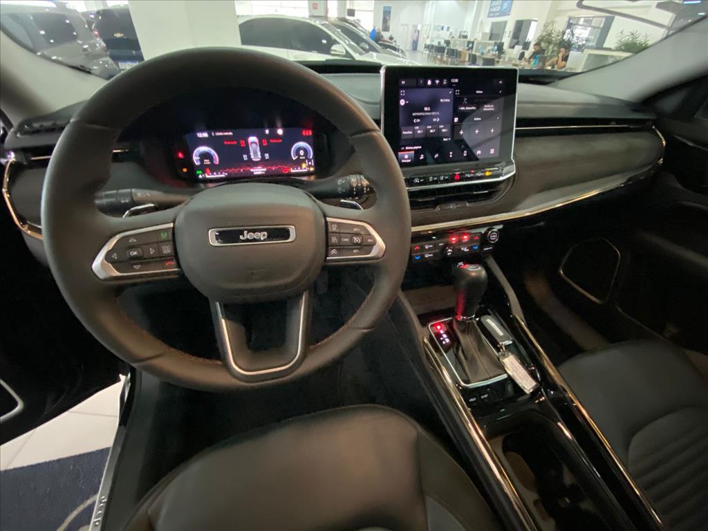 COMMANDER 1.3 T270 TURBO FLEX LIMITED AT6