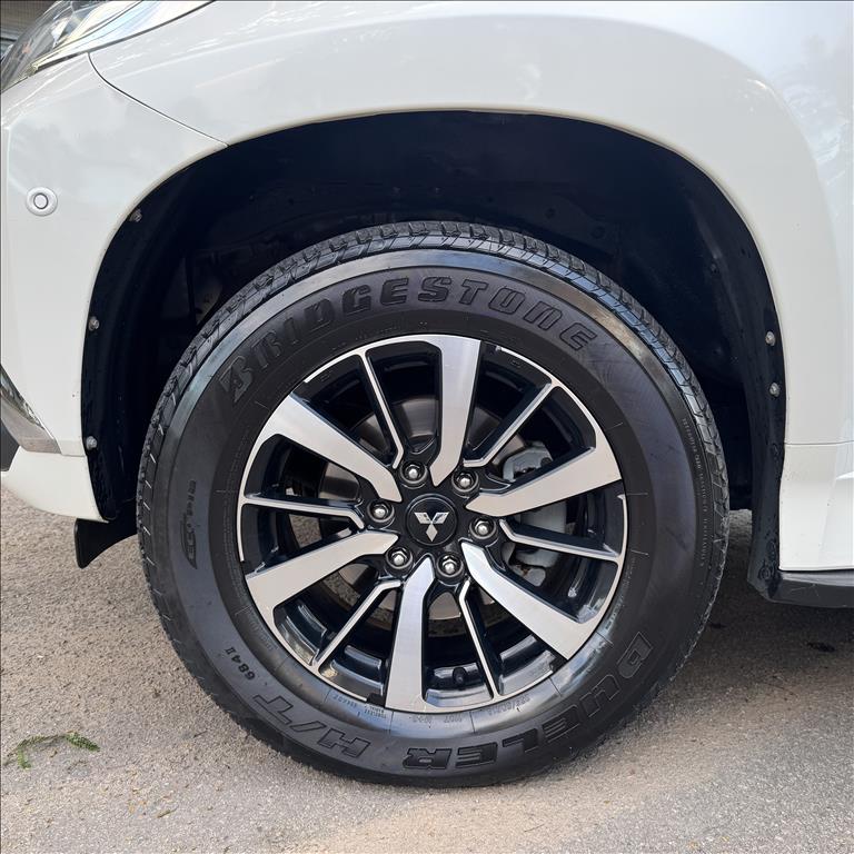 Mitsubishi-PAJERO SPORT-2.4 16V MIVEC TURBO DIESEL HPE AWD AUTOMÁTICO