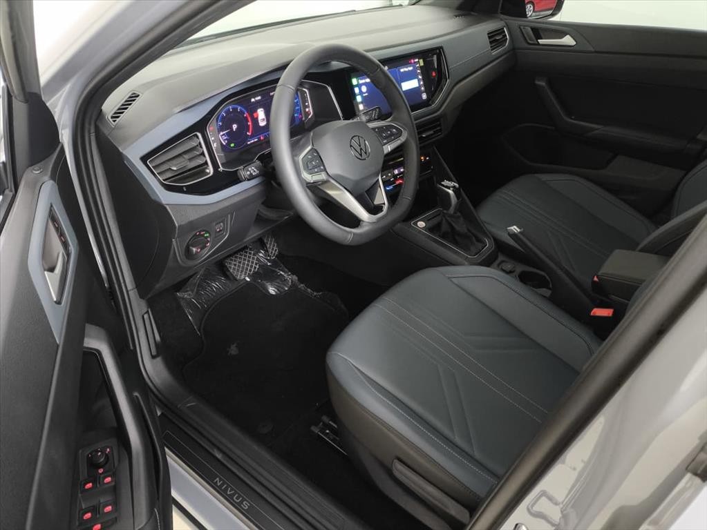 NIVUS 1.0 200 TSI TOTAL FLEX HIGHLINE AUTOMÁTICO10
