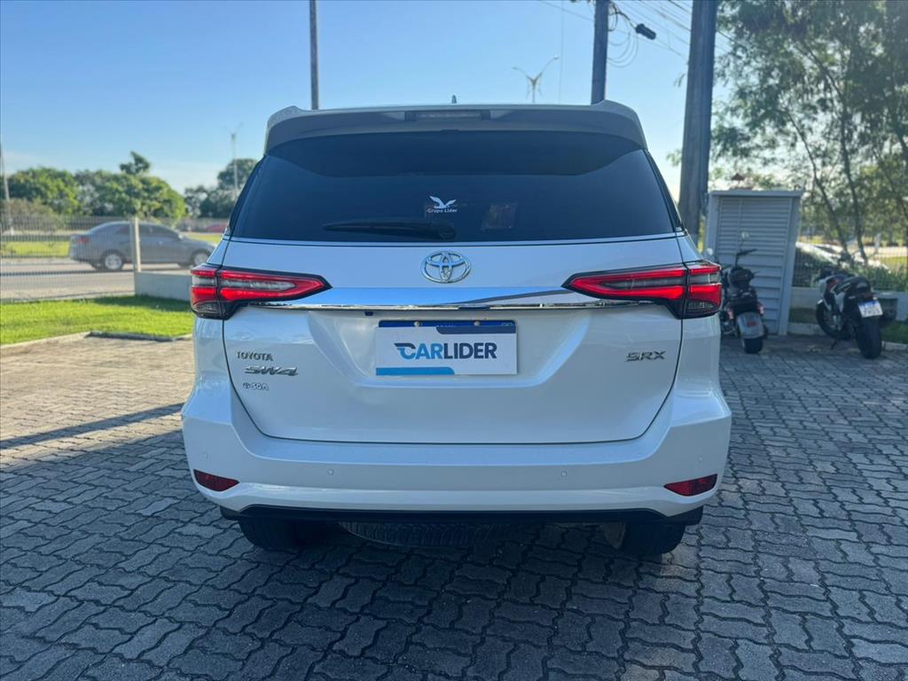 HILUX SW4 2.8 D-4D TURBO DIESEL SRX 7L 4X4 AUTOMÁTICO5