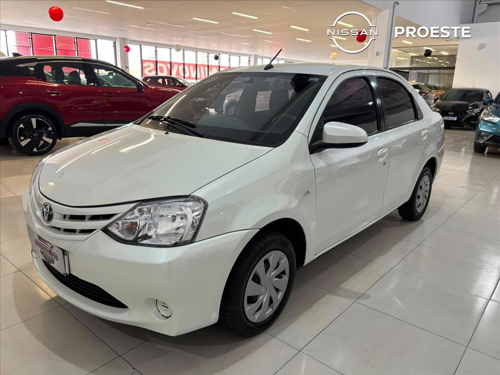 ETIOS 1.5 XS SEDAN 16V FLEX 4P AUTOMÁTICO0