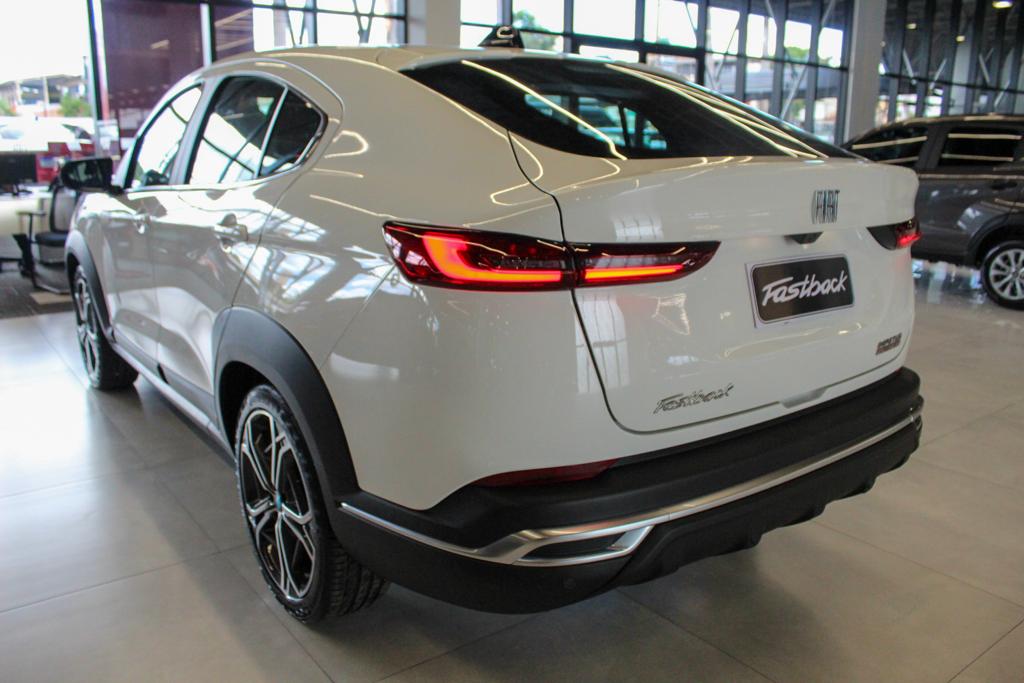 FASTBACK 1.0 TURBO 200 HYBRID IMPETUS CVT6