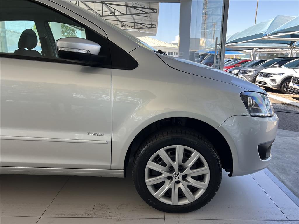 FOX 1.6 MI 8V FLEX 4P AUTOMATIZADO4