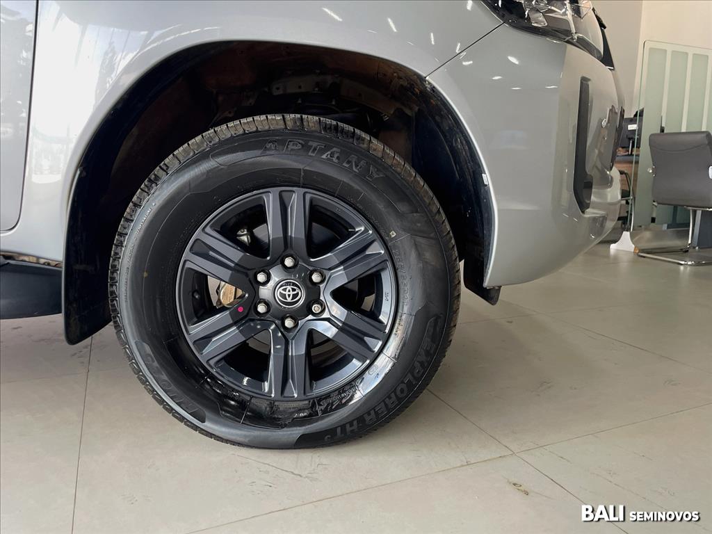 HILUX 2.7 VVT-i FLEX CD SR 4X2 AUTOMÁTICO8