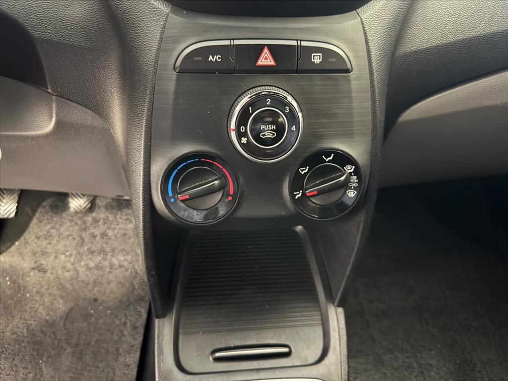 HB20S 1.0 COMFORT PLUS 12V FLEX 4P MANUAL11