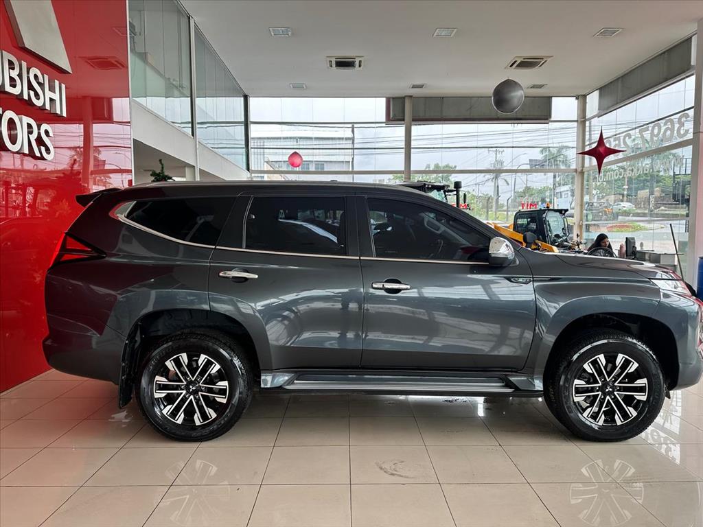 Mitsubishi-PAJERO SPORT-2.4 16V MIVEC TURBO DIESEL HPE-S AWD AUTOMÁTICO