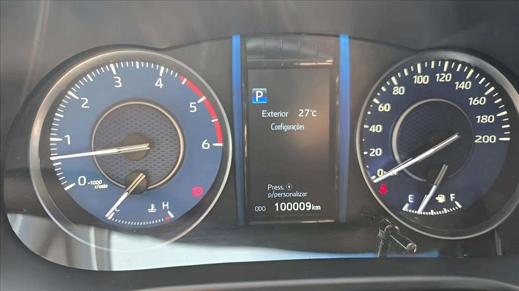 HILUX 2.8 D-4D TURBO DIESEL CD SRX 4X4 AUTOMÁTICO6