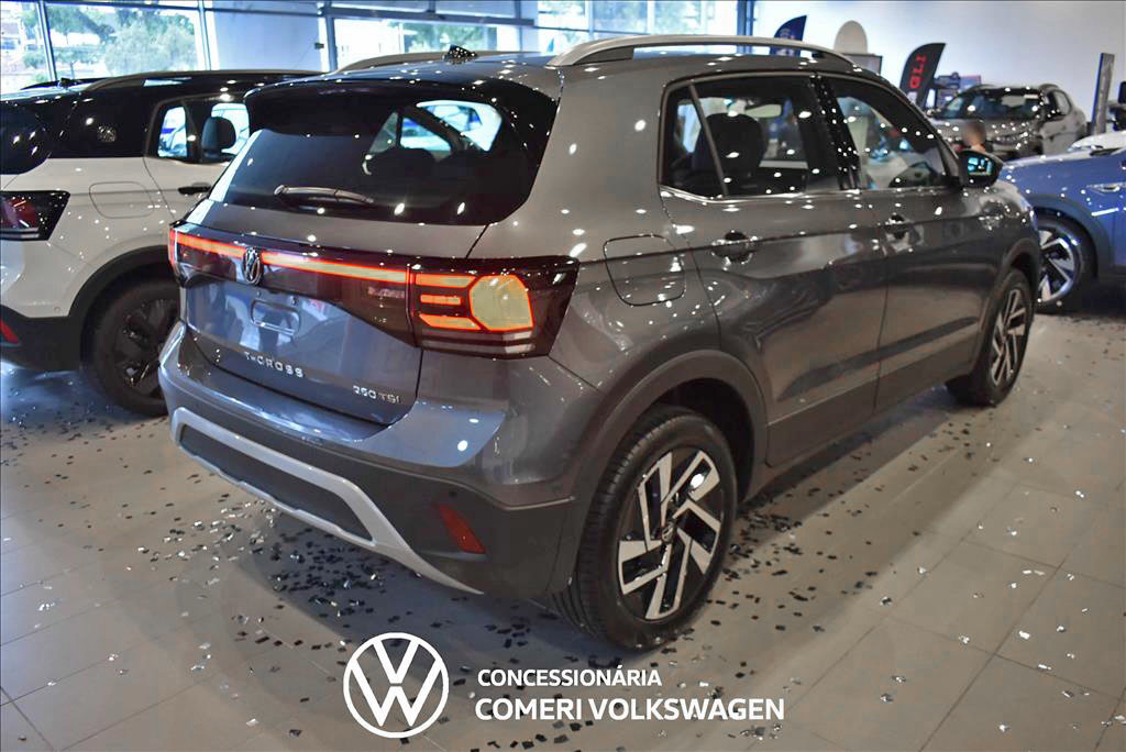 2026 VOLKSWAGEN T-CROSS 1.4 250 TSI TOTAL FLEX HIGHLINE AUTOMÁTICO