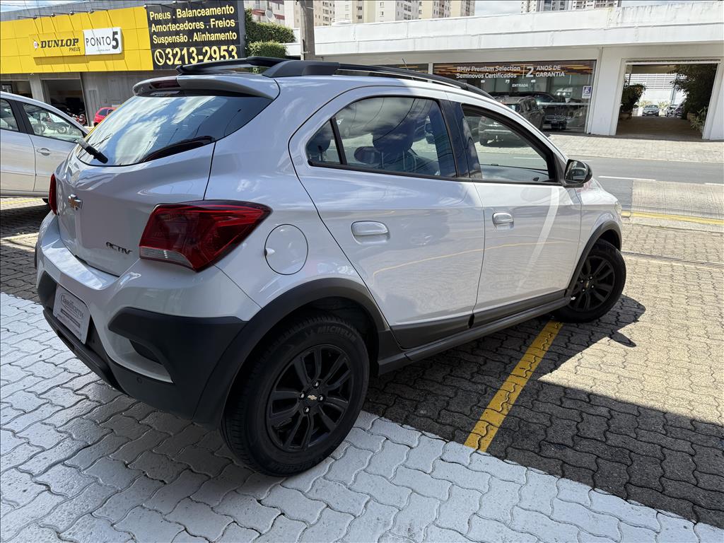 Chevrolet Onix - 1.4 MPFI ACTIV 8V FLEX 4P AUTOMÁTICO