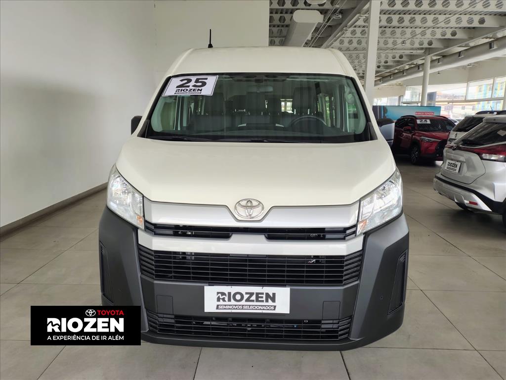 HIACE 2.8 D-4D TURBO DIESEL MINIBUS 15+1 DX AUTOMÁTICO10