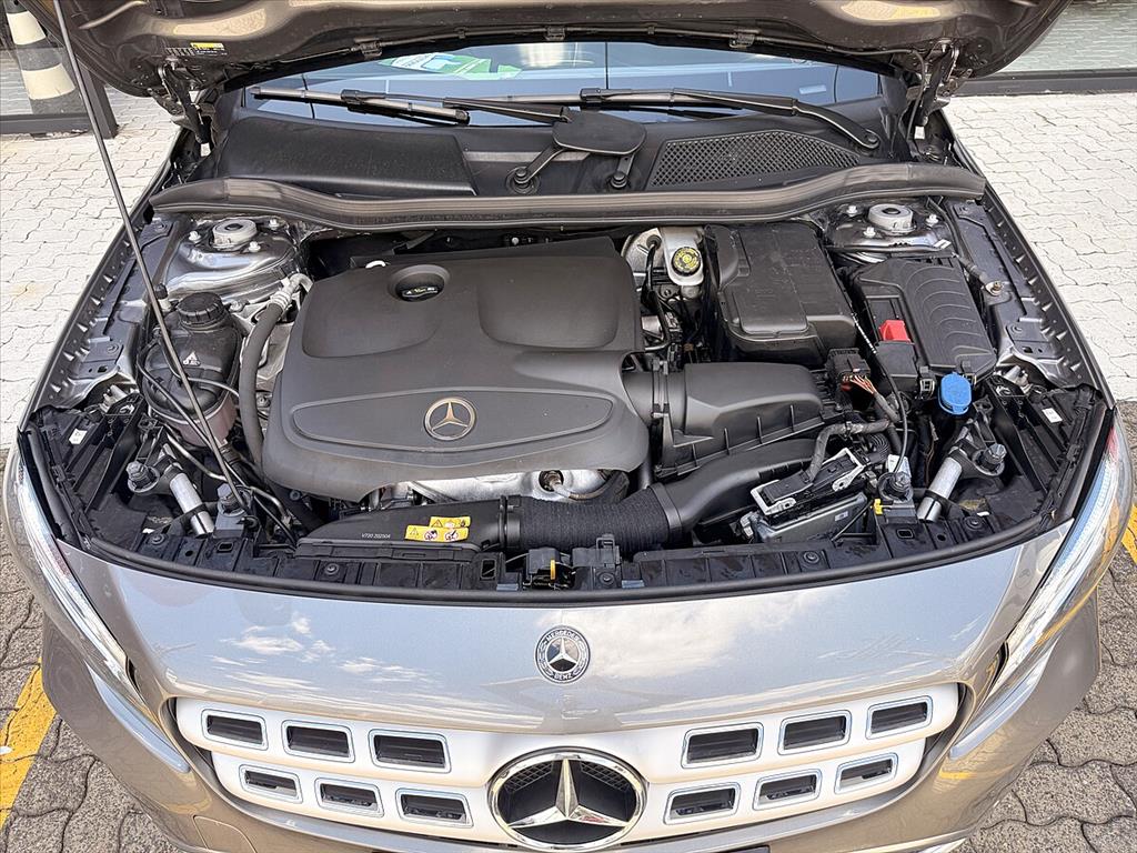 Mercedes-Benz Gla 200 - 1.6 CGI FLEX ADVANCE 7G-DCT