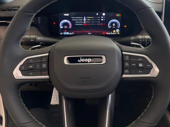 COMMANDER 2.2 TURBO DIESEL OVERLAND AT911