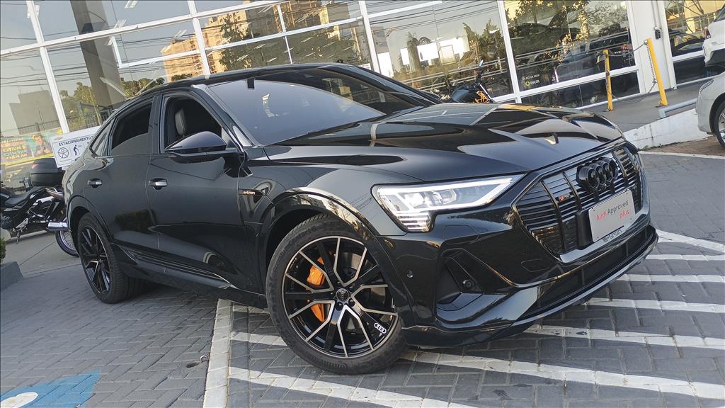 E-TRON ELÉTRICO SPORTBACK PERFORMANCE BLACK QUATTRO0