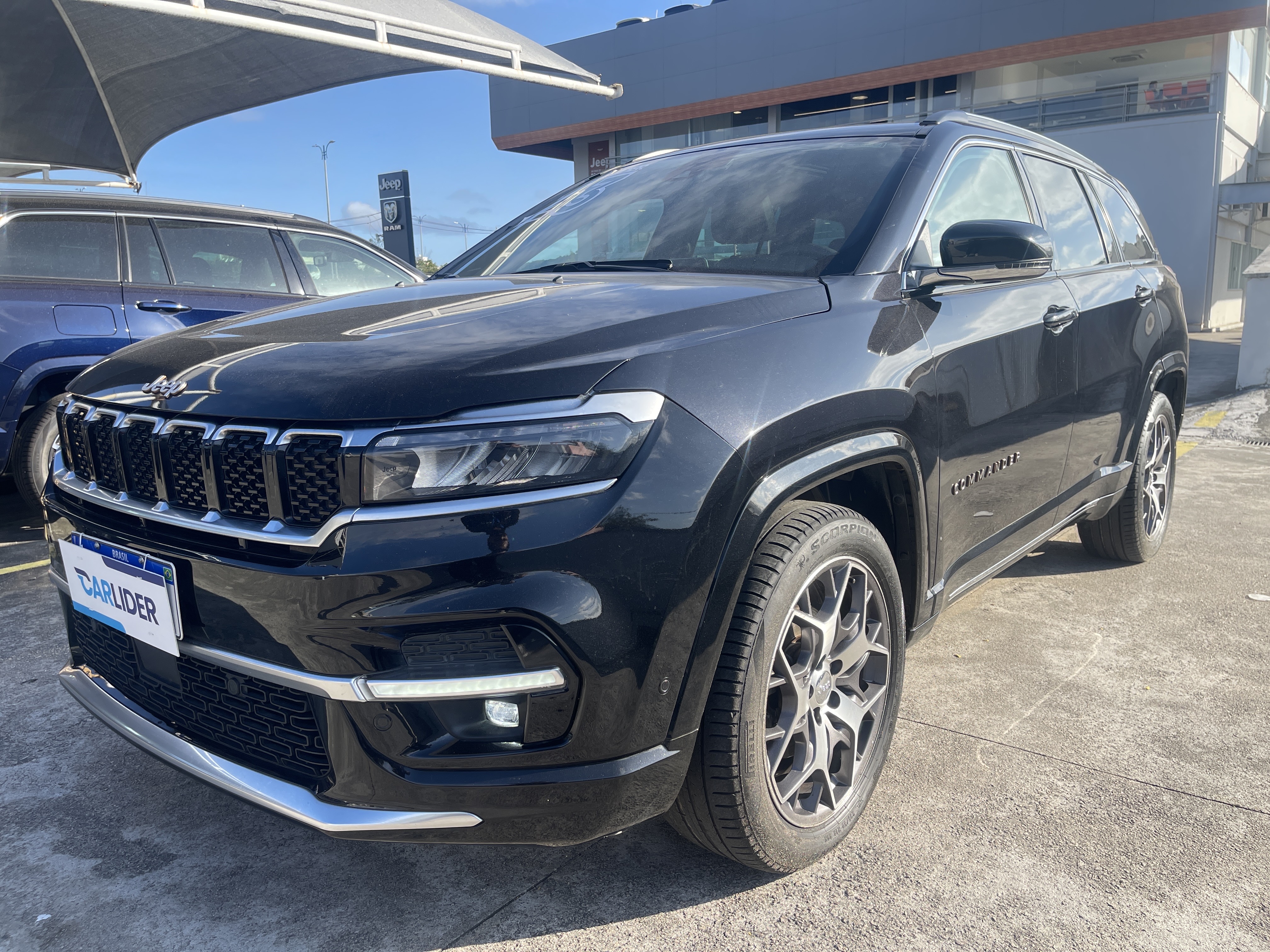 COMMANDER 1.3 T270 TURBO FLEX OVERLAND AT61