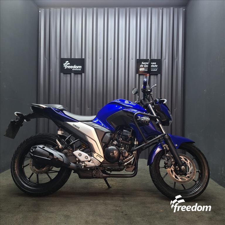 Moto YAMAHA do modelo FAZER FZ25 ABS 2020/2020