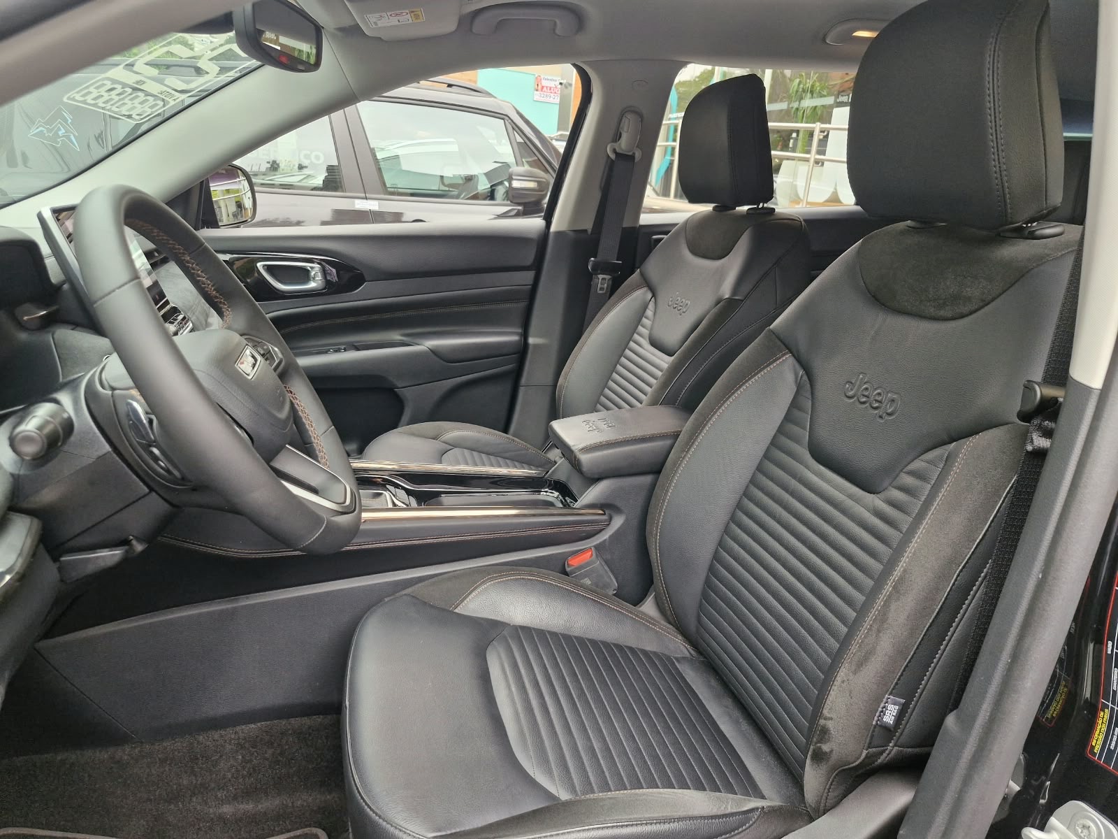 COMMANDER 1.3 T270 TURBO FLEX LIMITED AT614