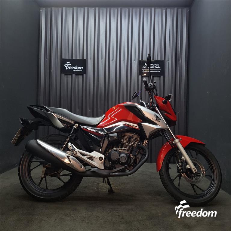 Moto HONDA do modelo CG 160 TITAN 2022/2023