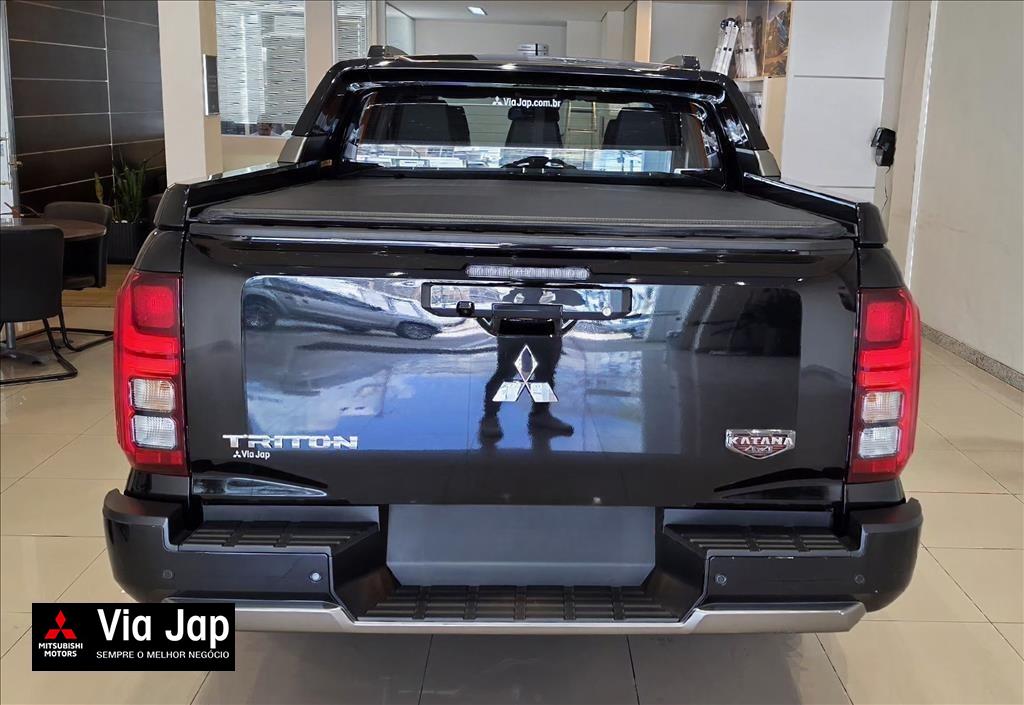 Mitsubishi-TRITON-2.4 BITURBO DIESEL CD KATANA 4X4 AUTOMÁTICO