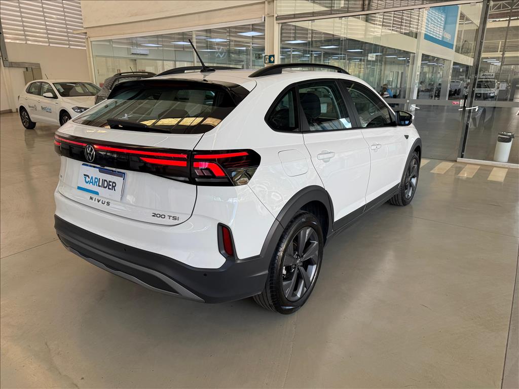 NIVUS 1.0 200 TSI TOTAL FLEX COMFORTLINE AUTOMÁTICO2