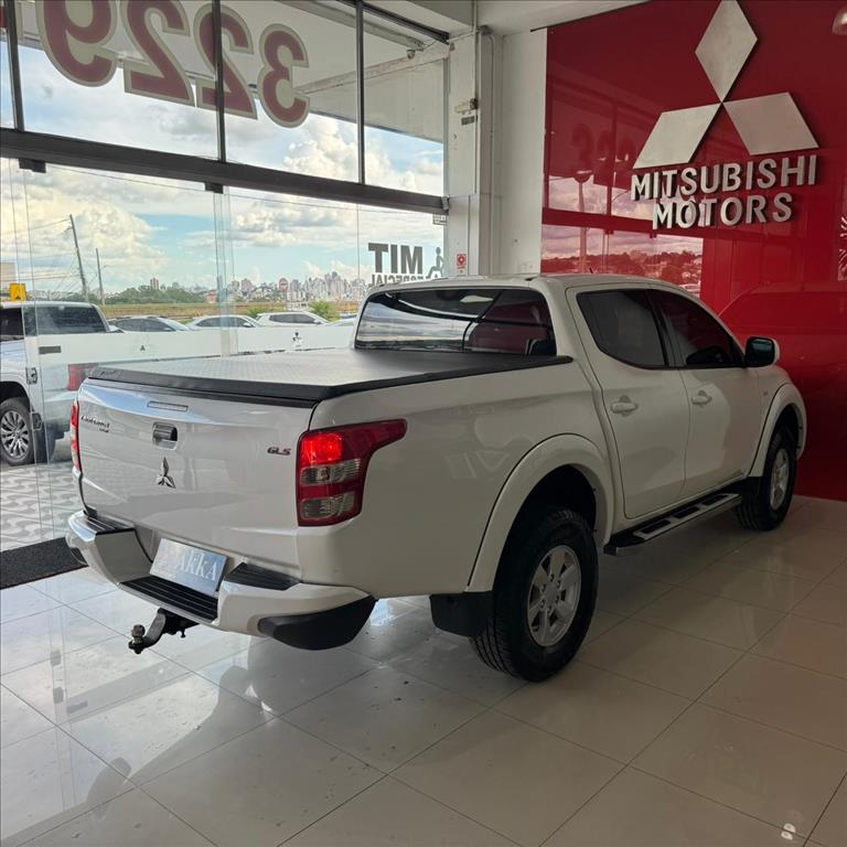 Mitsubishi-L200 TRITON-2.4 16V TURBO DIESEL SPORT GLS CD 4P 4X4 MANUAL