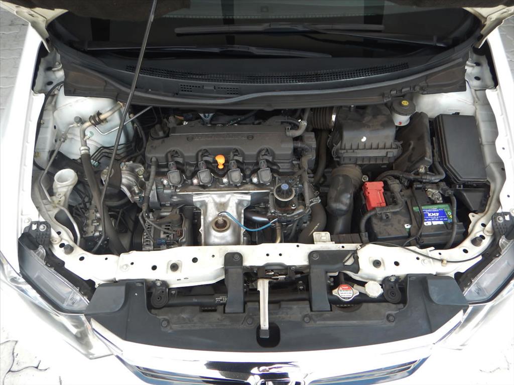 Honda Civic - 2.0 LXR 16V FLEX 4P AUTOMÁTICO