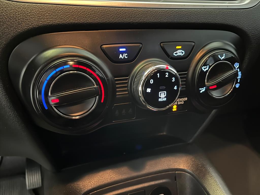HB20 1.0 12V FLEX LIMITED PLUS MANUAL12