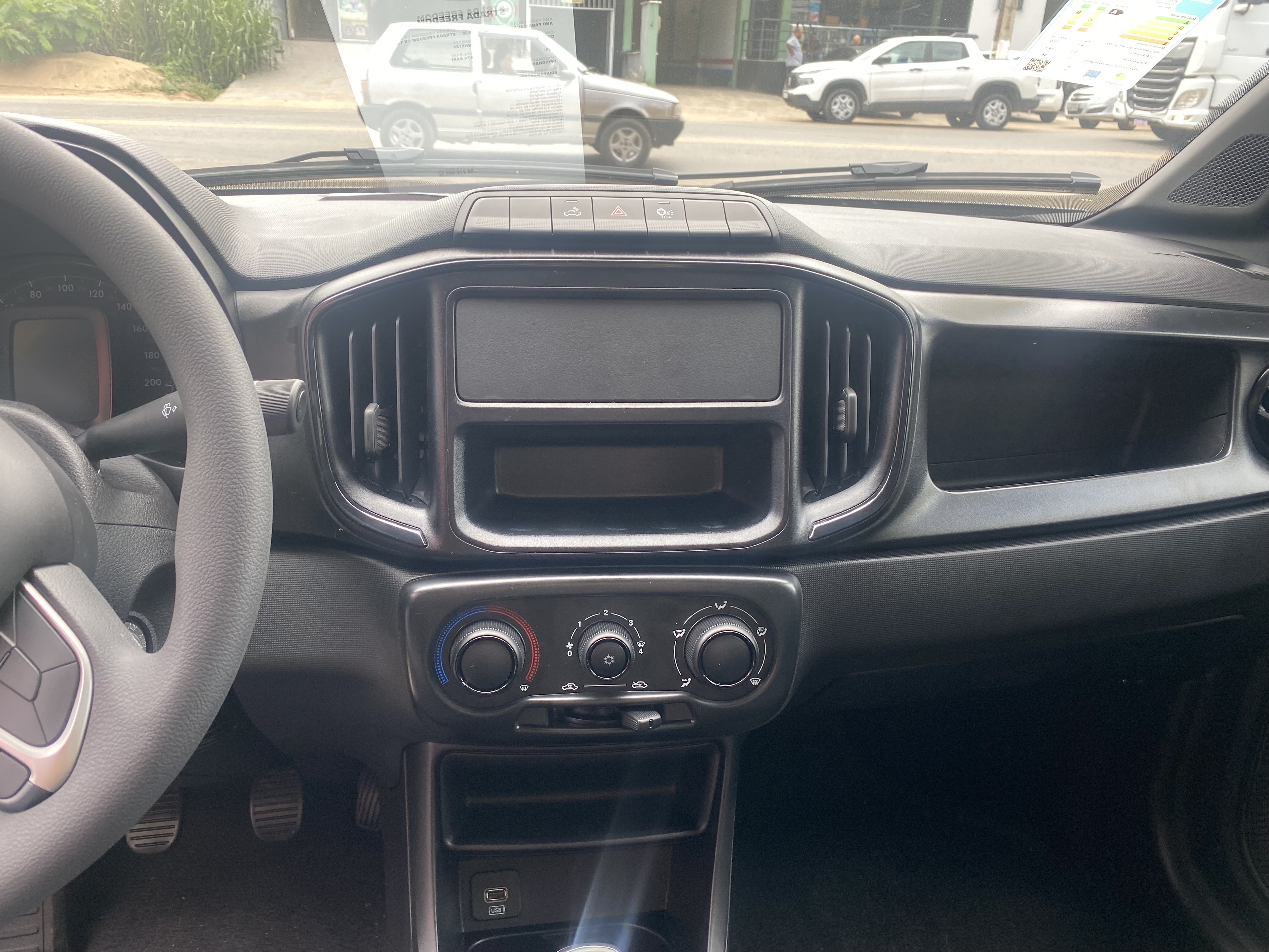 STRADA 1.3 FIREFLY FLEX FREEDOM CS MANUAL11