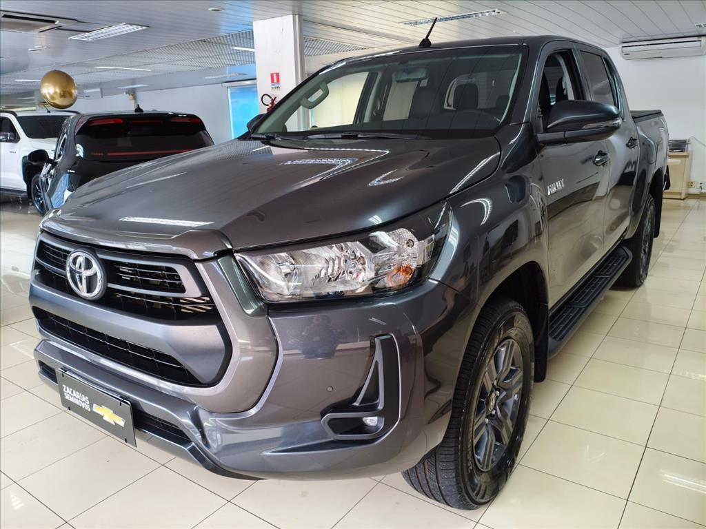 HILUX 2.8 D-4D TURBO DIESEL CD SR 4X4 AUTOMÁTICO2
