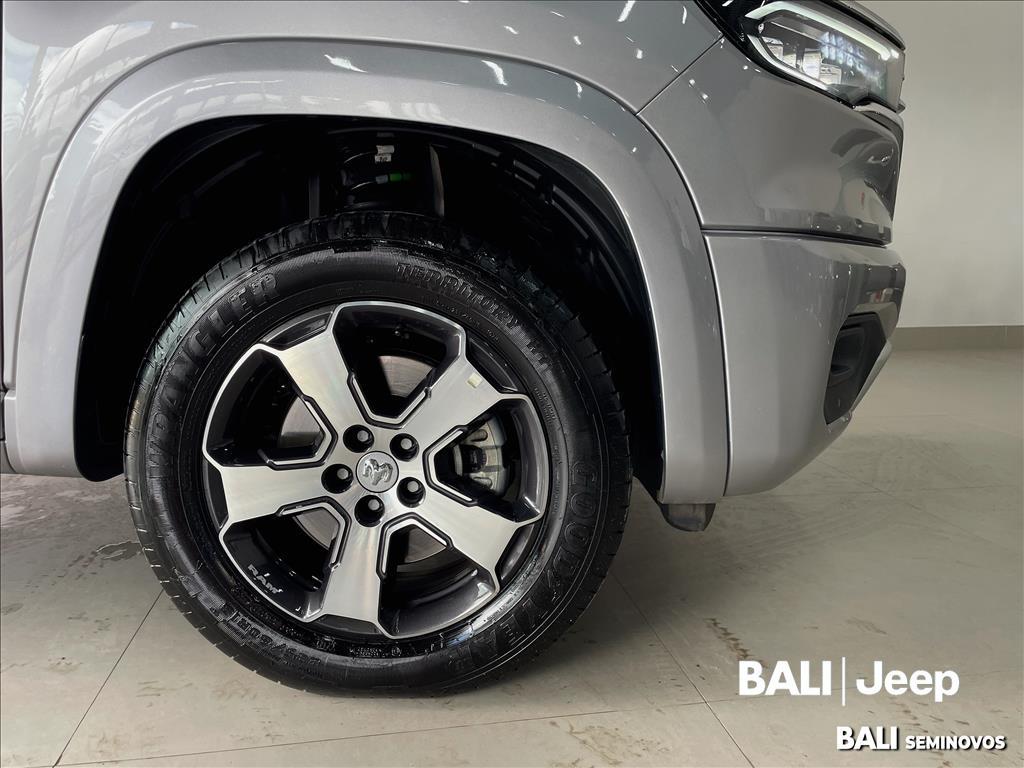 RAMPAGE 2.2 TURBO DIESEL LARAMIE 4X4 AUTOMÁTICO8