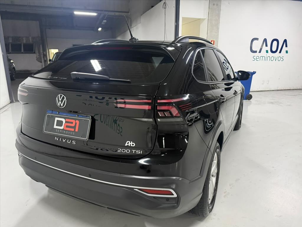 Volkswagen-NIVUS-1.0 200 TSI TOTAL FLEX COMFORTLINE AUTOMÁTICO