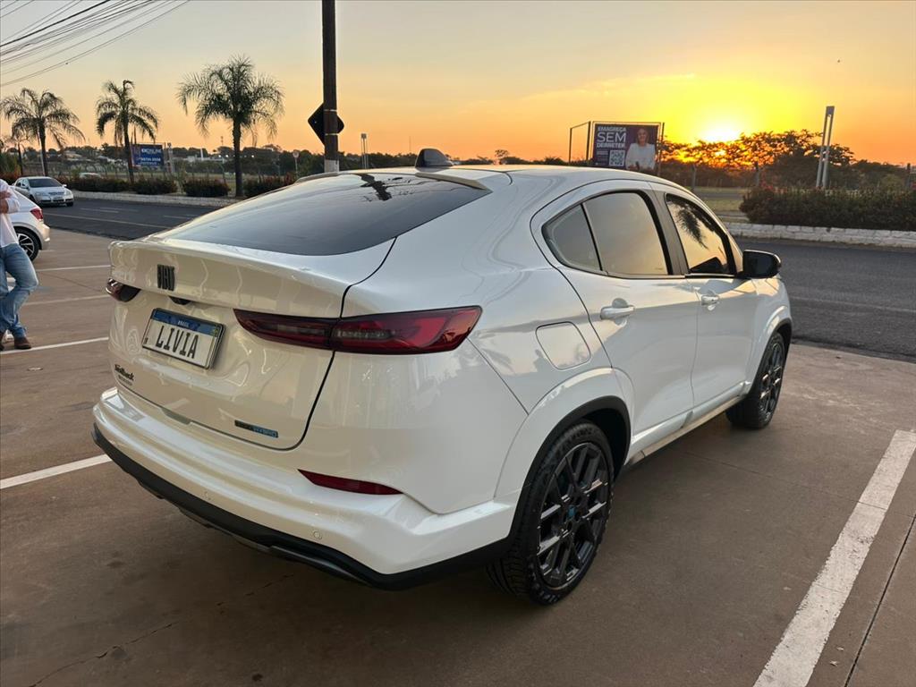 FASTBACK 1.0 TURBO 200 HYBRID IMPETUS CVT3