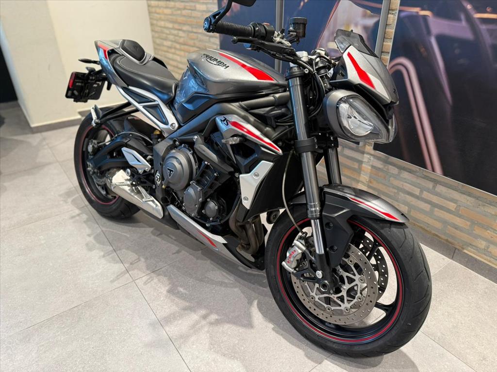 TRIUMPH-STREET-TRIPLE 765 RS