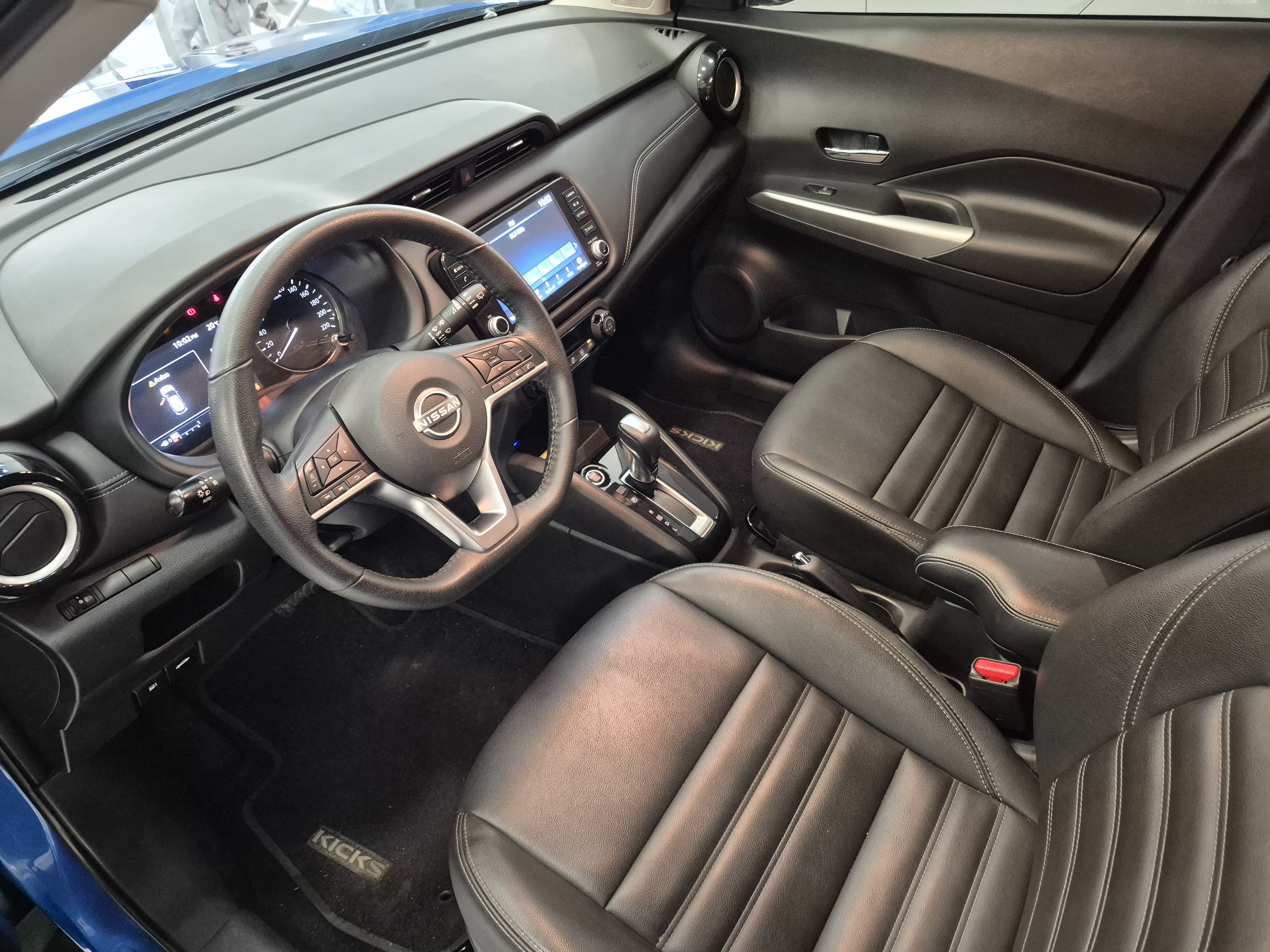 NISSAN KICKS