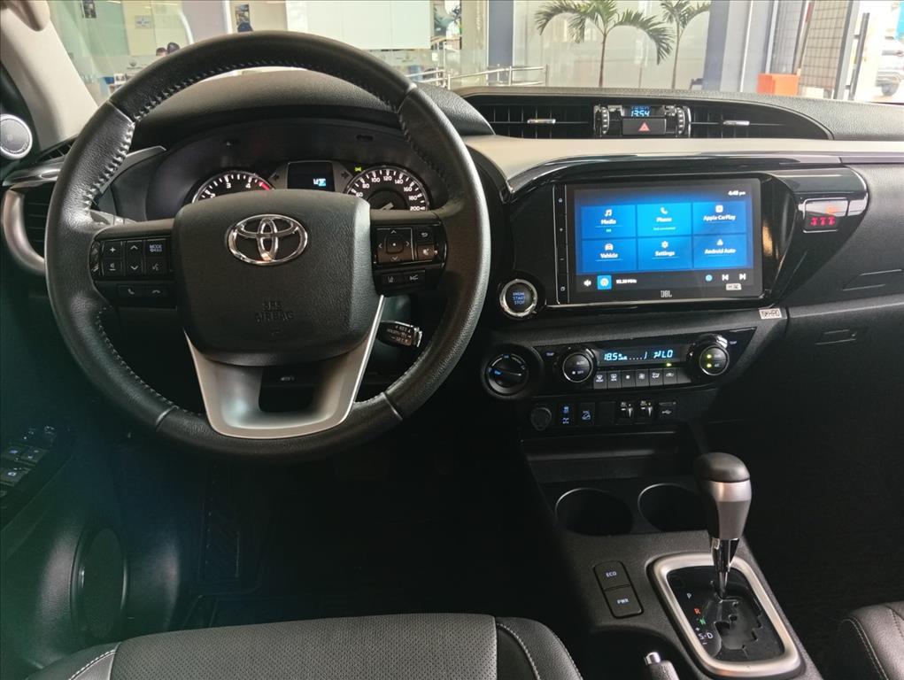 HILUX 2.8 D-4D TURBO DIESEL CD SRX 4X4 AUTOMÁTICO4