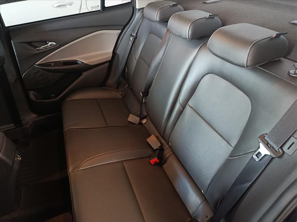 ONIX PLUS 1.0 TURBO FLEX PREMIER AUTOMÁTICO9