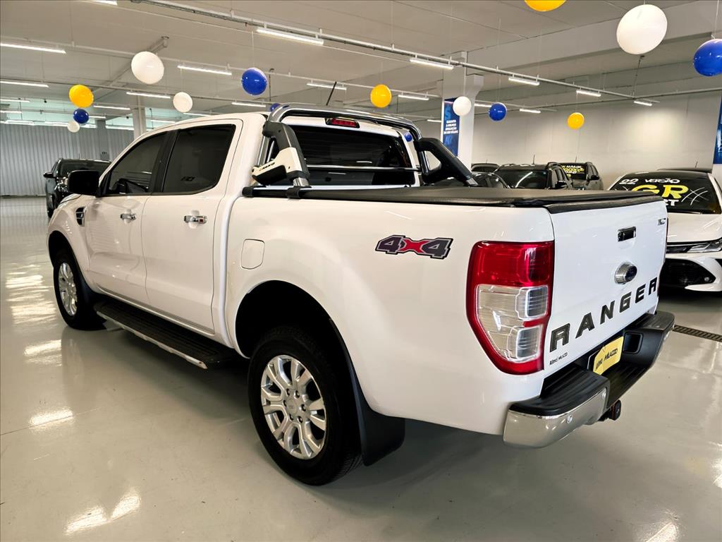 RANGER 3.2 XLT 4X4 CD 20V DIESEL 4P AUTOMÁTICO3