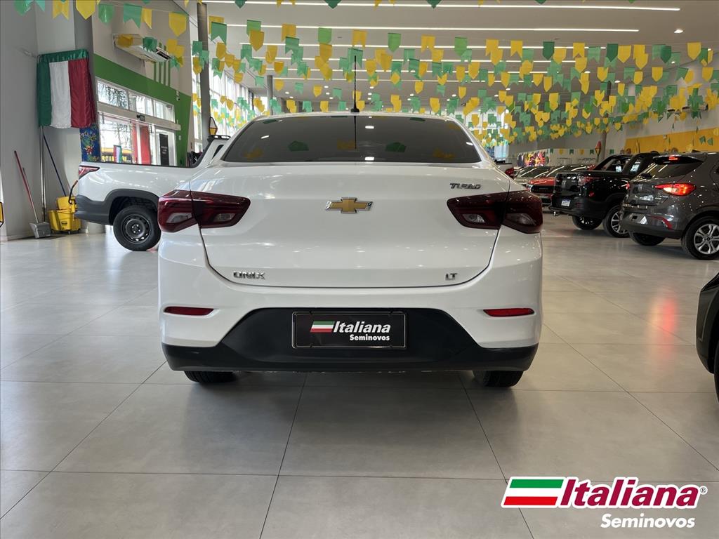ONIX PLUS 1.0 TURBO FLEX LT AUTOMÁTICO3