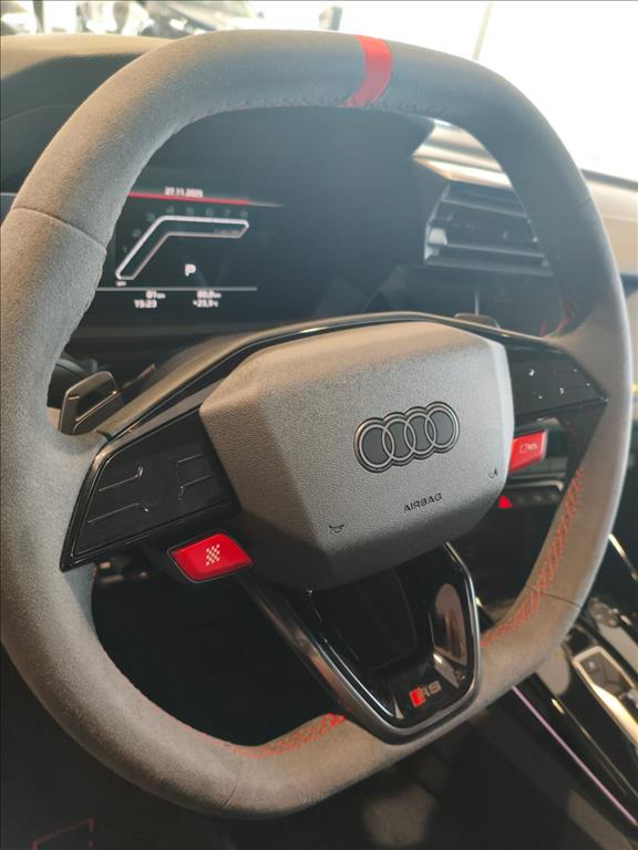 Audi-RS3-2.5 TFSI GASOLINA SEDAN TRACK QUATTRO S-TRONIC