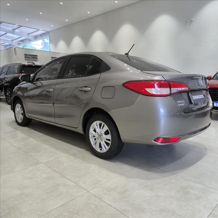 YARIS 1.5 16V FLEX SEDAN XL MULTIDRIVE5